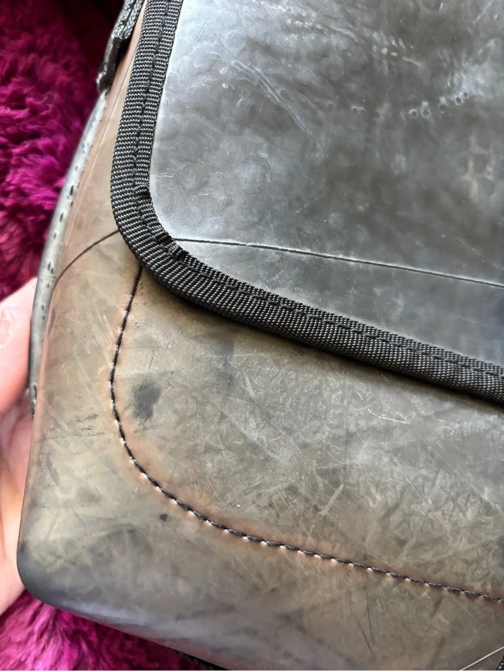 Vaho Gray inter tube Messenger Bag with Adjustable Strap